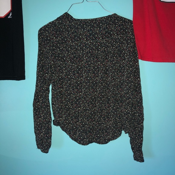 blouse - Picture 5 of 5